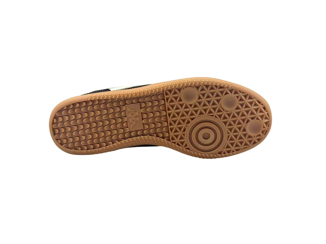 Sneakers_Unisex_PARKER 1.0_Low Cut_Black-Gum - Black - DressedBack