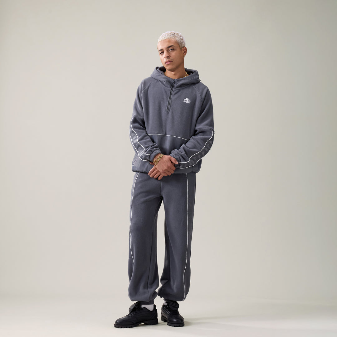 Fleece_MAN_ORSONS_Hoodie_Grey Charcoal - White Natural - Commercial 4