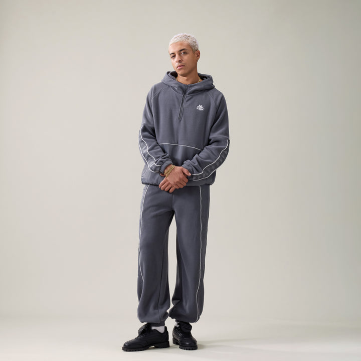 Fleece_MAN_ORSONS_Hoodie_Grey Charcoal - White Natural - Commercial 4