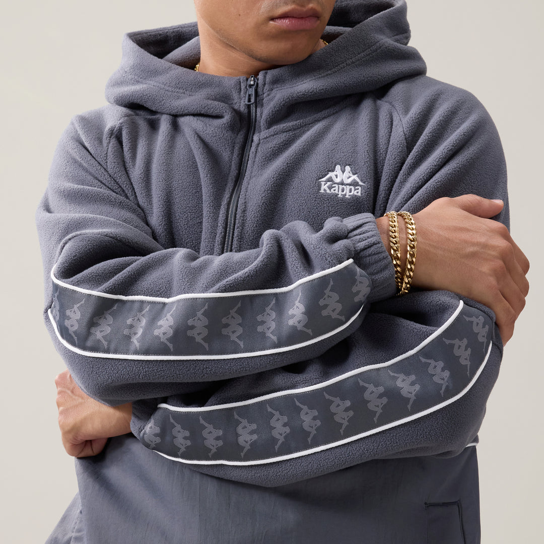Fleece_MAN_ORSONS_Hoodie_Grey Charcoal - White Natural - Commercial 1