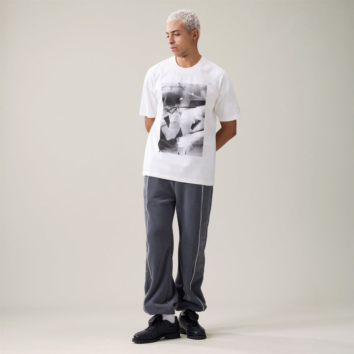 T-Shirts & Top_MAN_ OURSELVES_T-Shirt_White Natural - Black - Commercial 5