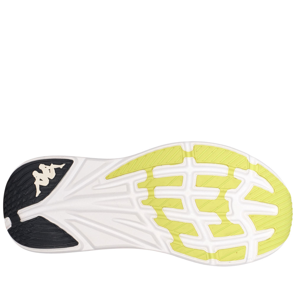 Sport Shoes_UNISEX_KONTROLL_Low Cut_NEON Coral-Black - DressedFront