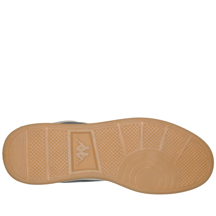 Sneakers_Unisex_OLLIE_Low Cut_White Asparagus-Black - Commercial 4