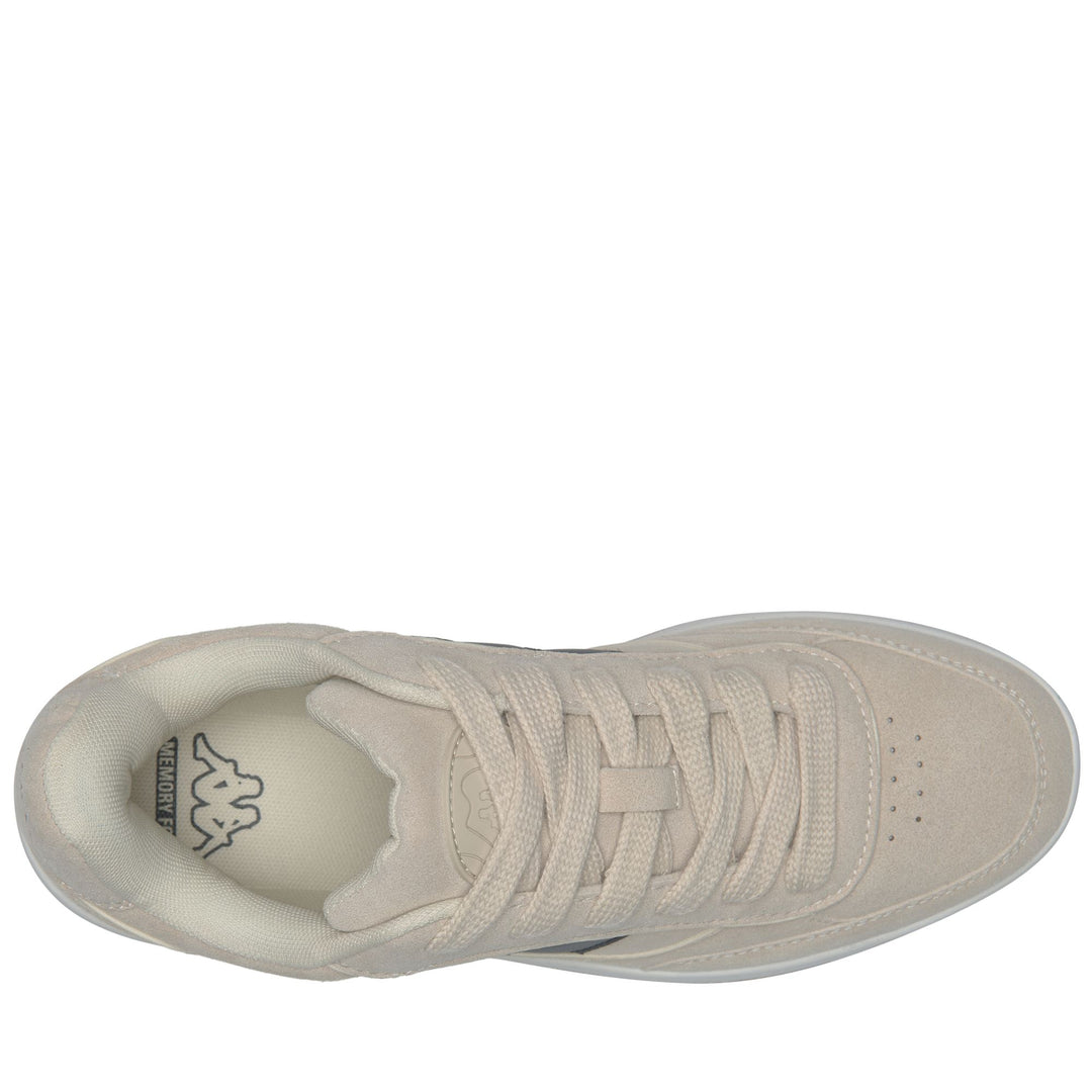 Sneakers_Unisex_OLLIE_Low Cut_White Asparagus-Black - Commercial 3